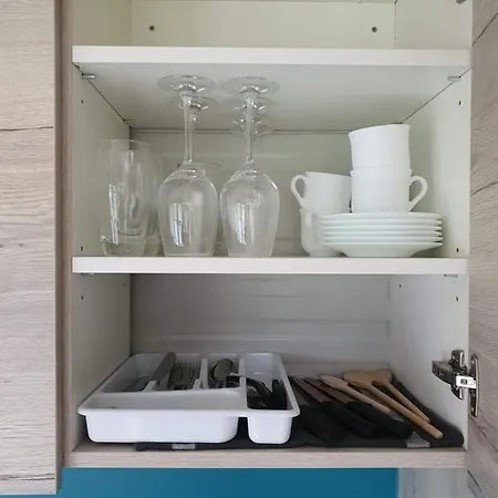 Apartman Roof Art-pe