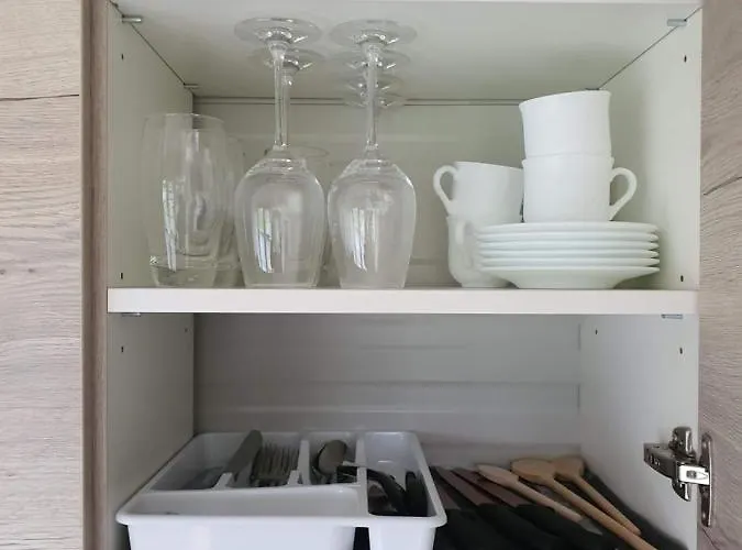 Apartment Roof Art-pe